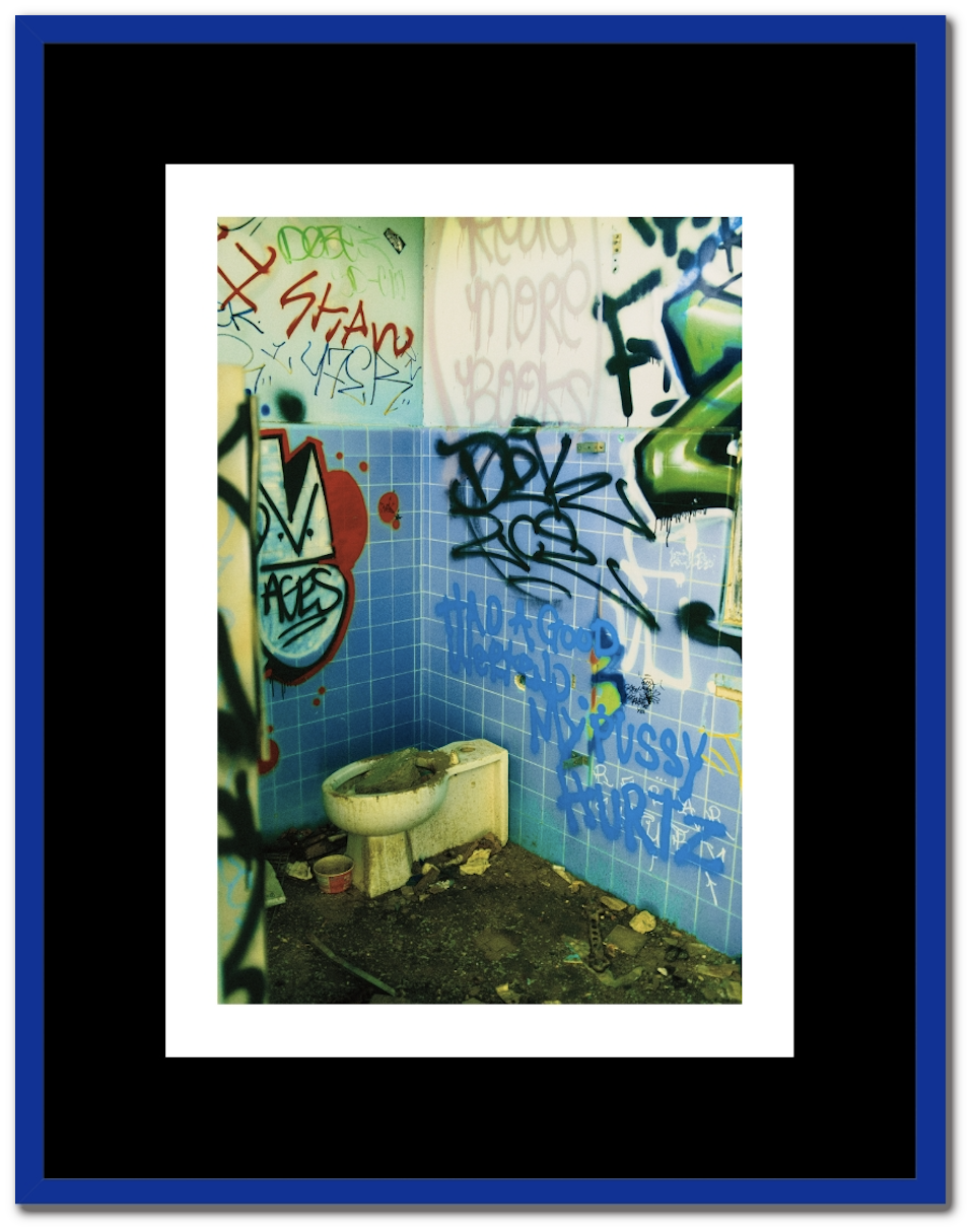 My P***y Hurtz (Colored Edition)